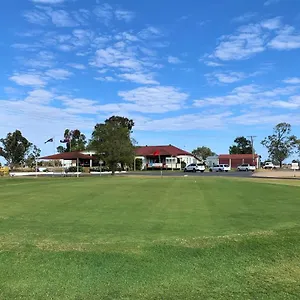 Motel White Gums Motor ****