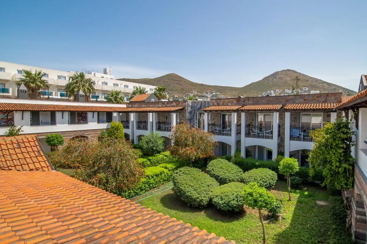 Ξενοδοχείο Tiana Beach Resort Turgutreis