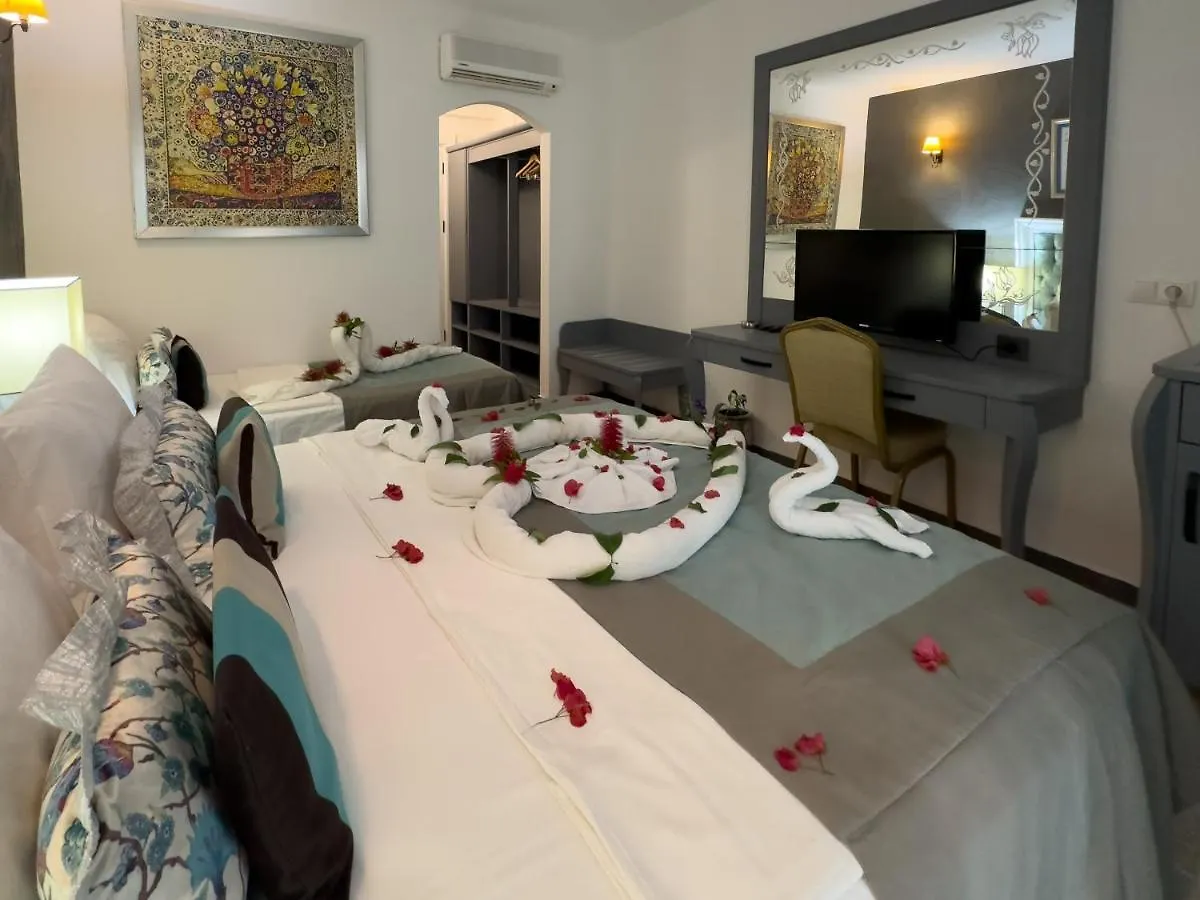 Hotel Tiana Beach Resort Turgutreis