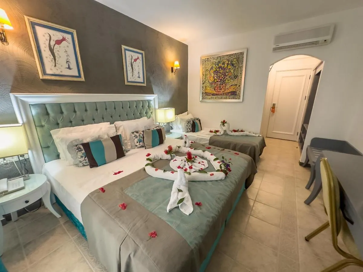 Ξενοδοχείο Tiana Beach Resort Turgutreis
