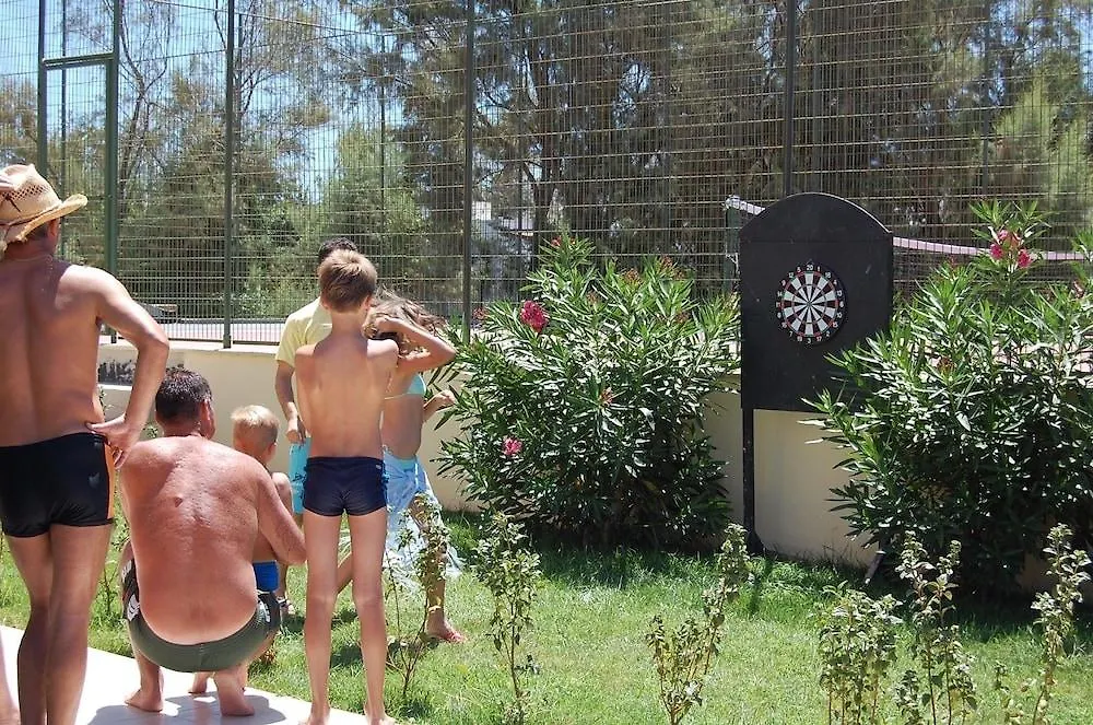 Tiana Beach Resort Turgutreis 4*,