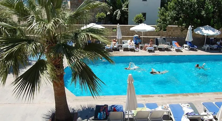 Tiana Beach Resort Turgutreis